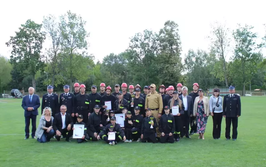 Gminne Zawody Sportowo-Pożarnicze w Dwikozach