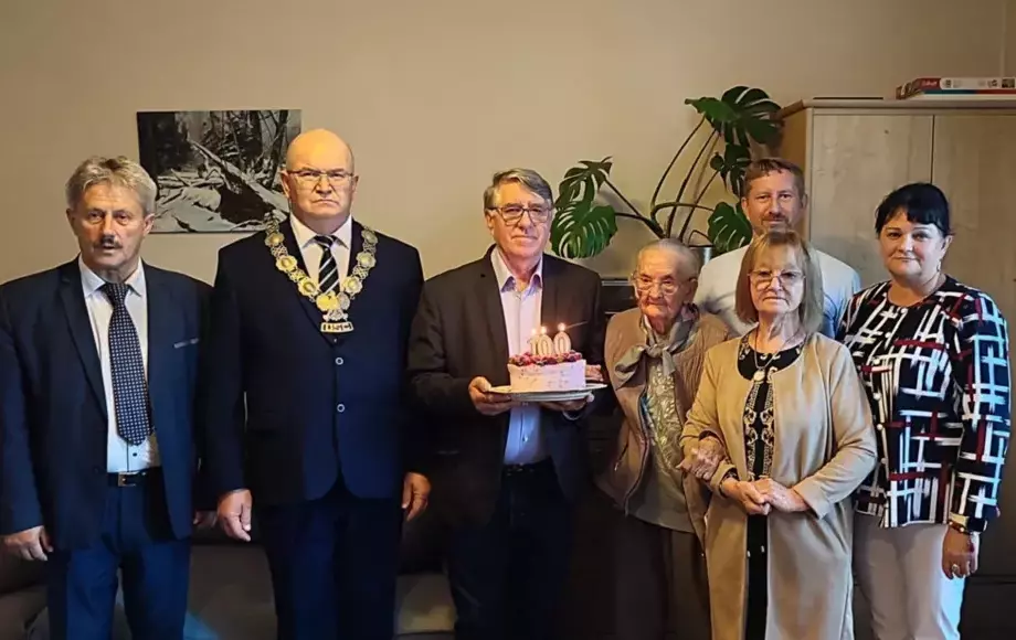 Setna Rocznica Urodzin Mieszkanki Winiar Pani Marianny Kaczmarskiej